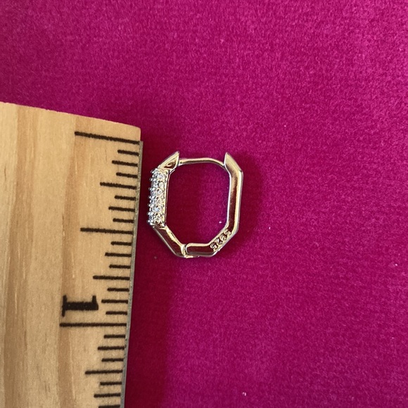 🌟 Sterling Silver 925 O-shaped Hoop Earrings - Picture 4 of 4